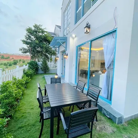 Holiday Villa Novaworld Phan Thiet Exterior photo